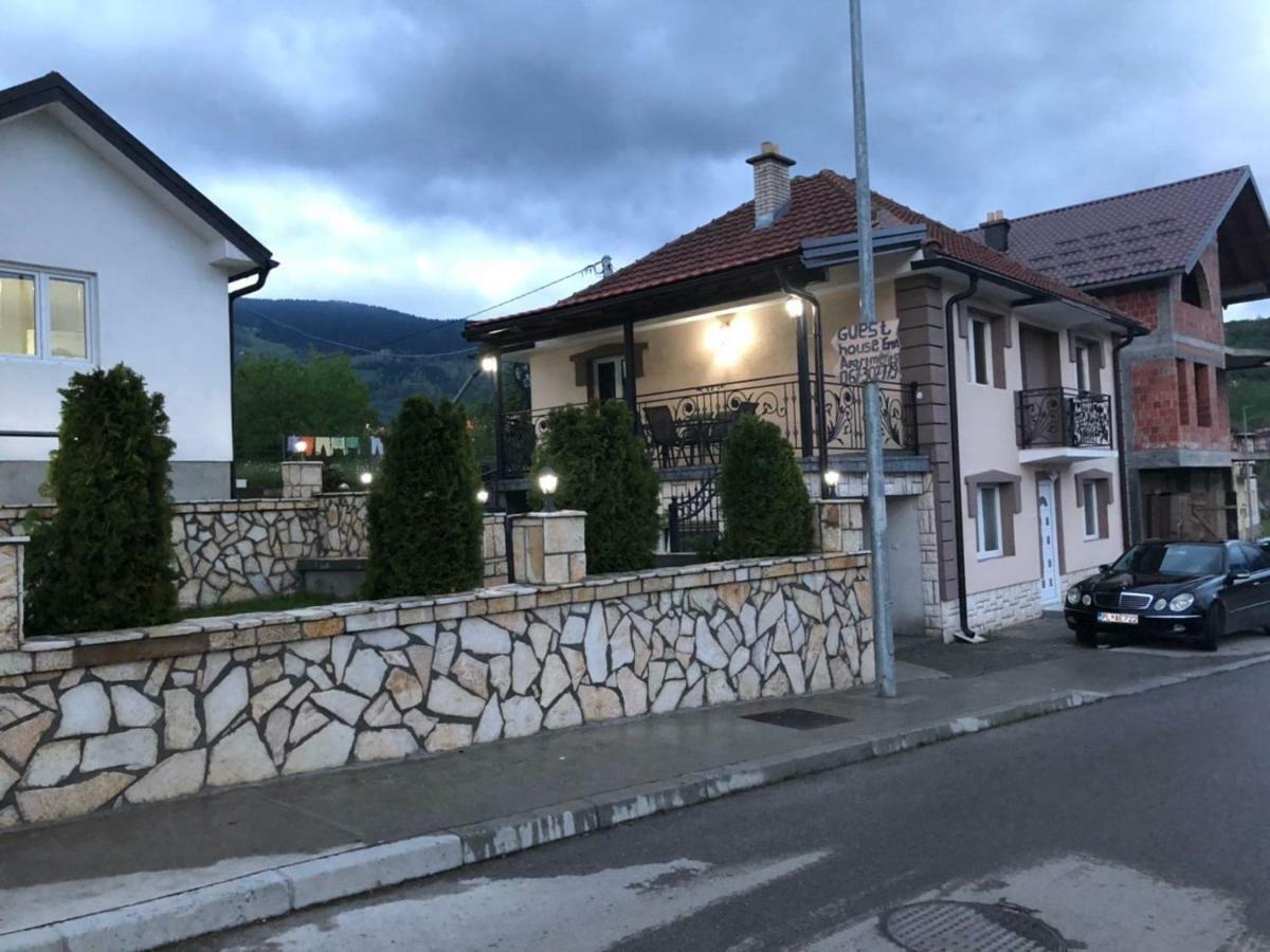 Ema Guest House Плав Екстериор снимка