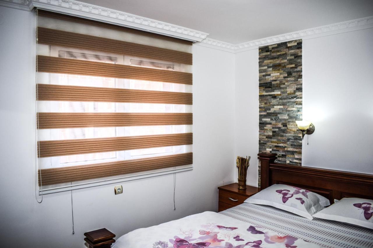 Ema Guest House Плав Екстериор снимка